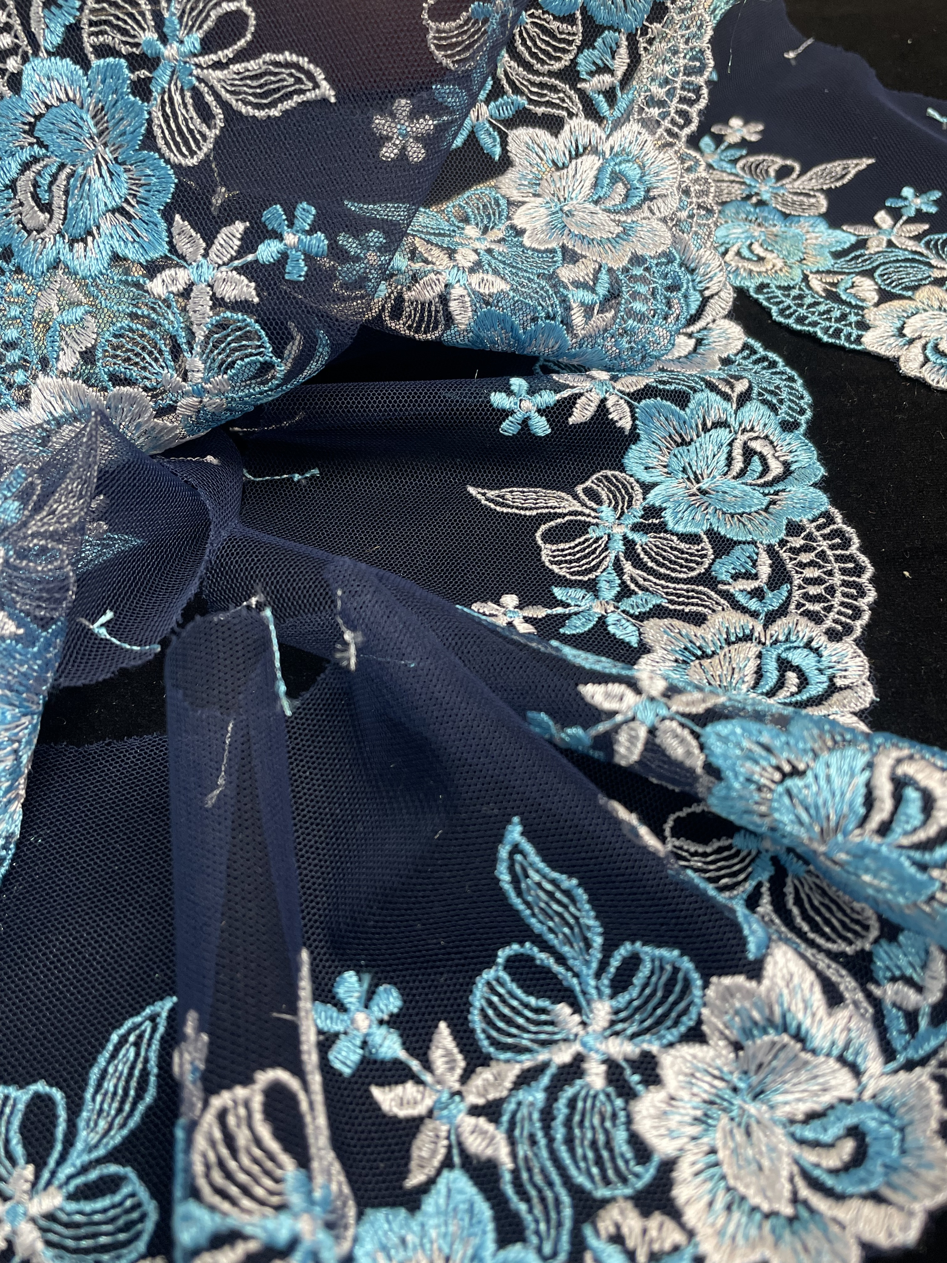 Кружево высокого качества.