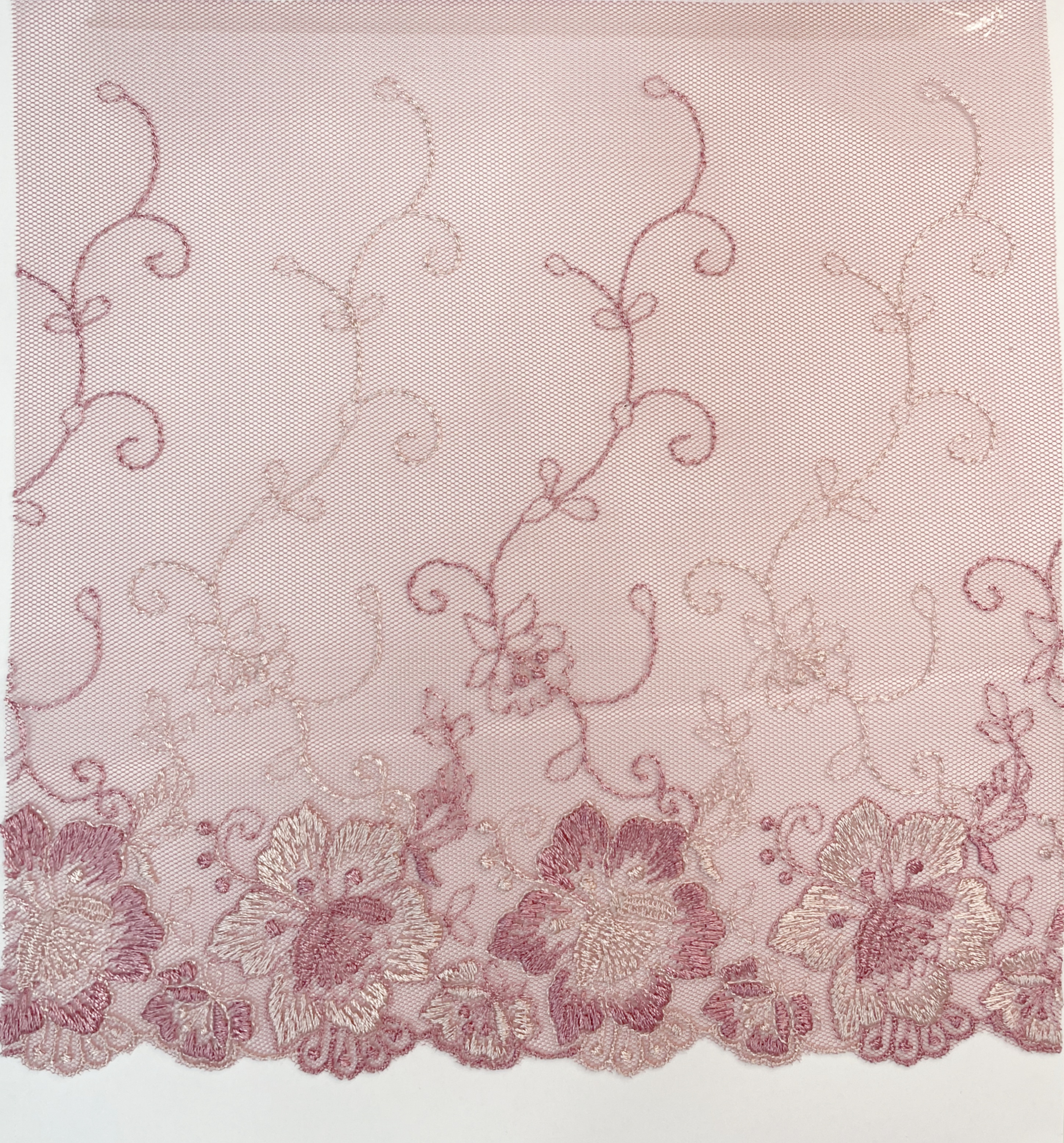 Вышивка кружева