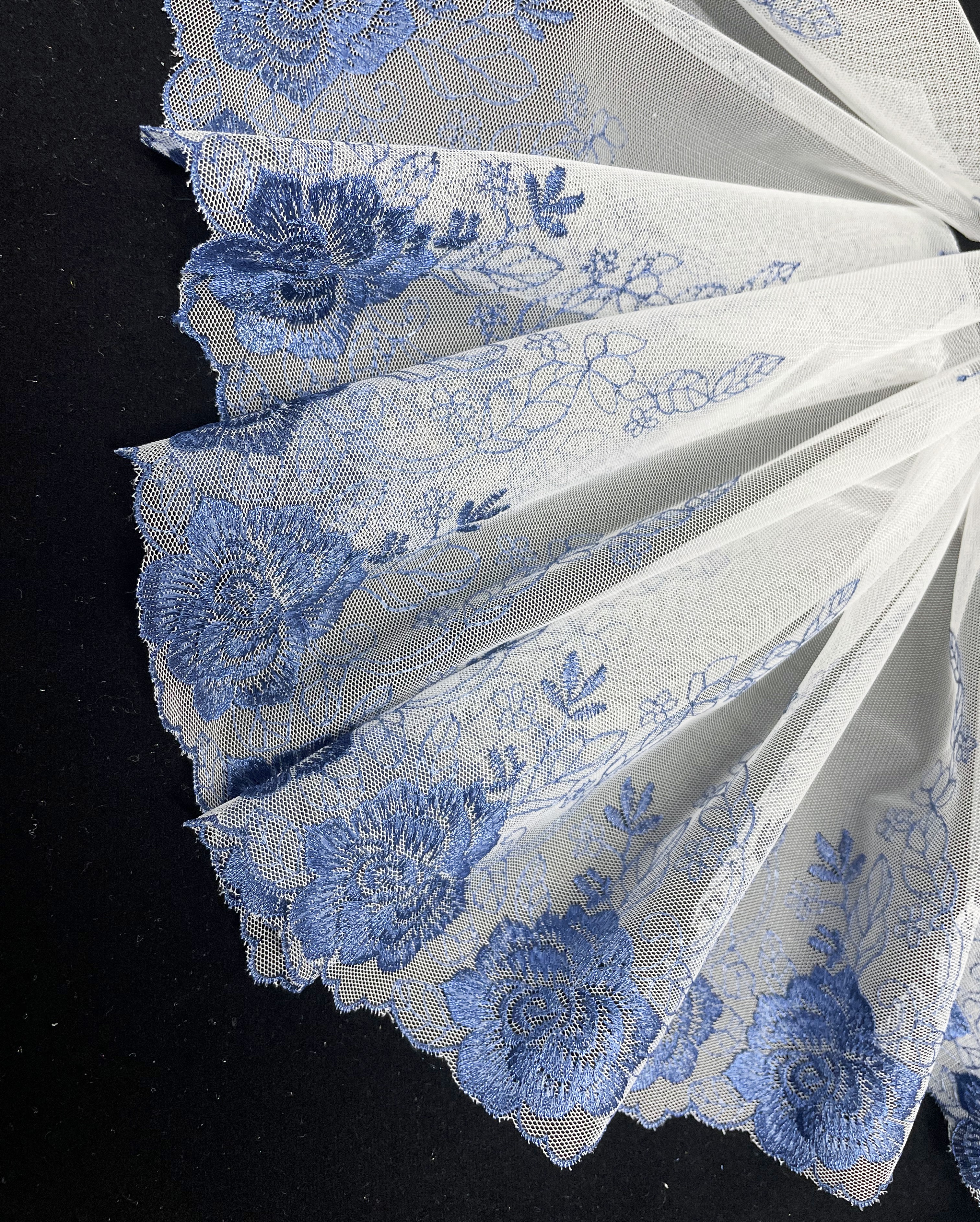 Кружевная поставка может настроить