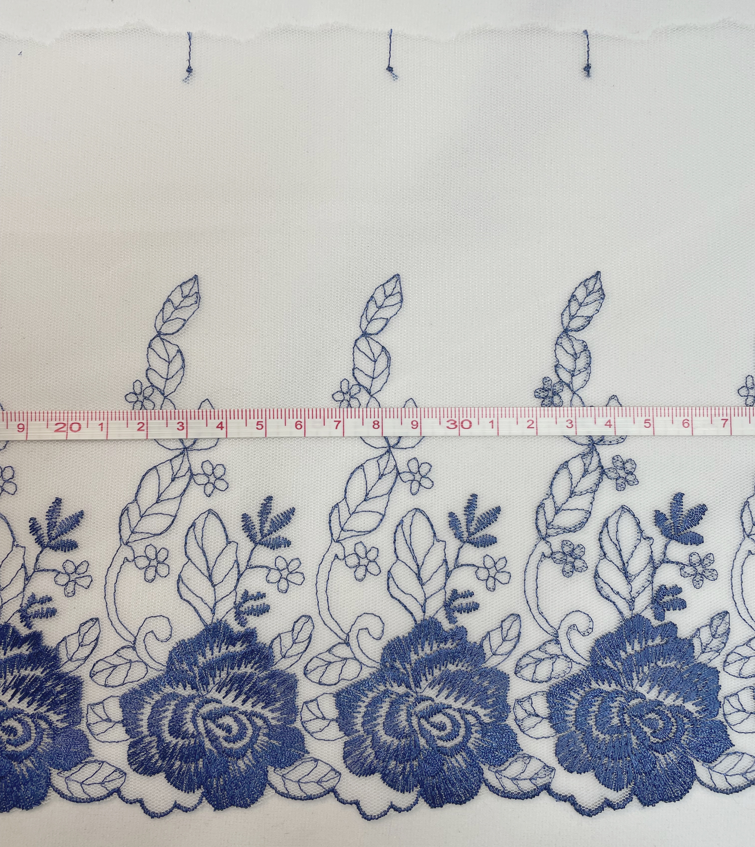 Кружевная поставка может настроить